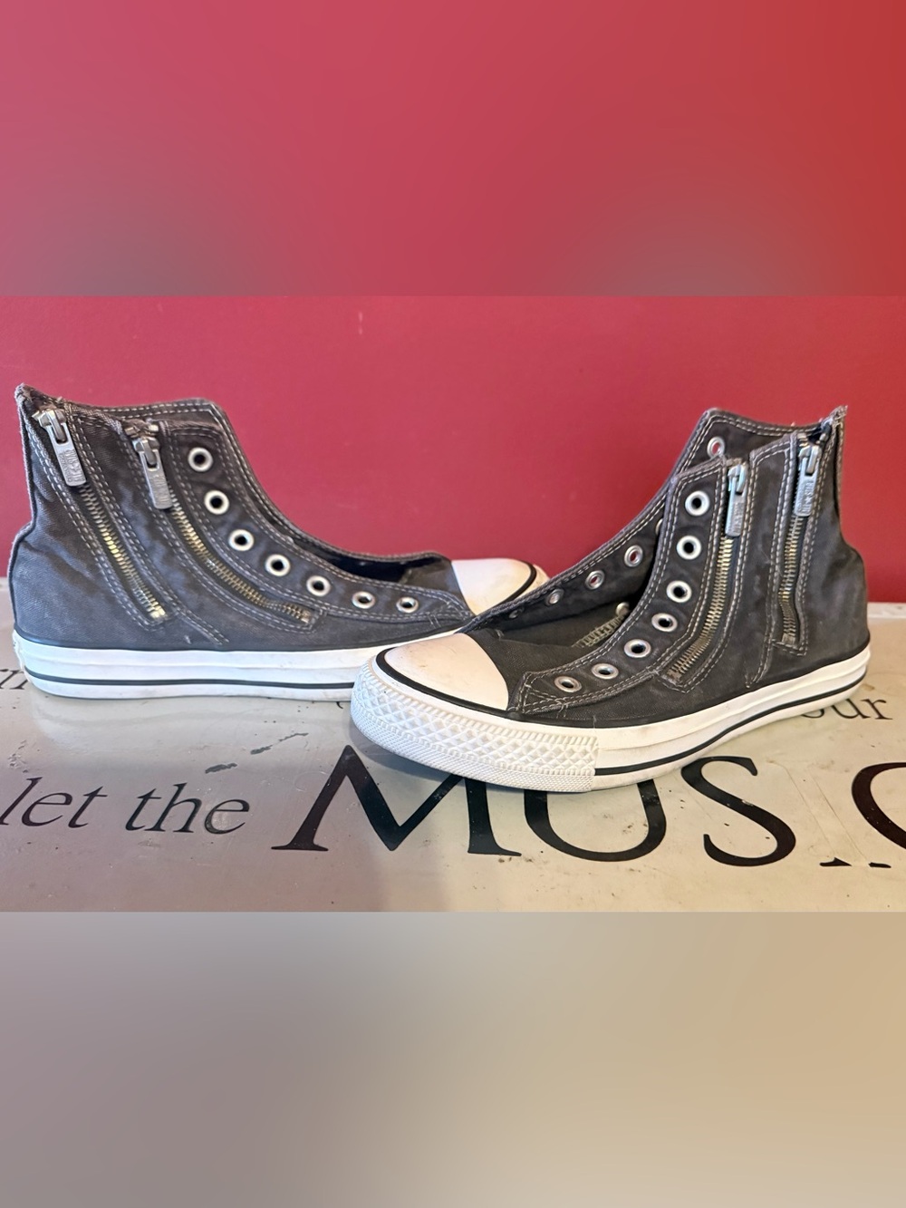 Converse High-Top Sneakers in Charcoal Gray with Double zippers / Size 8